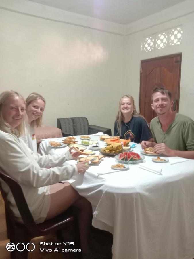 Trinish Homestay Hatton Exteriör bild