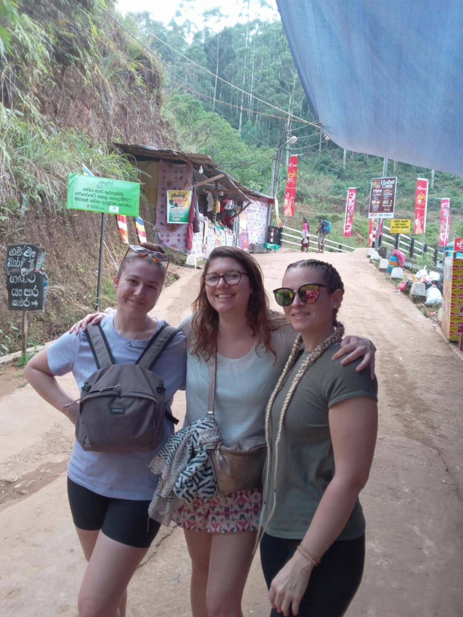 Trinish Homestay Hatton Exteriör bild
