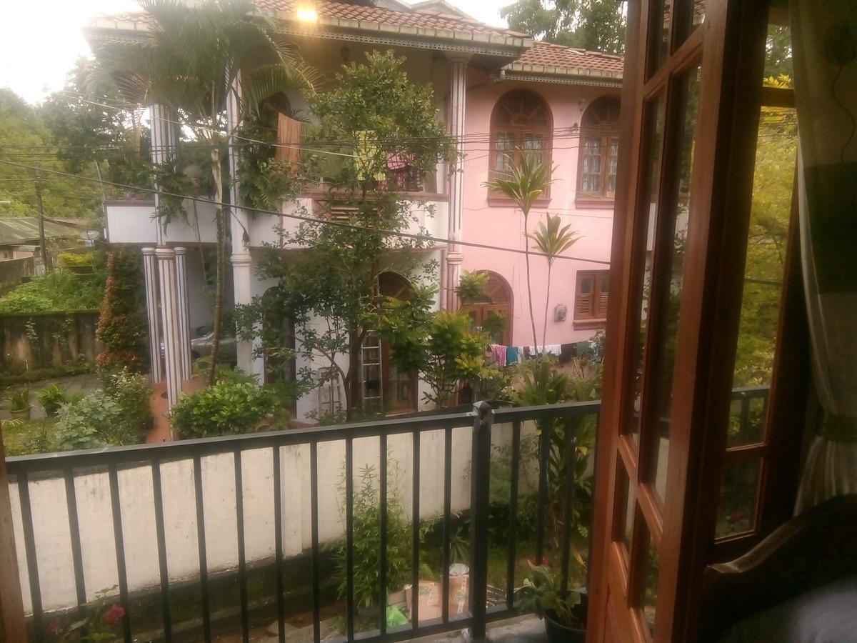 Trinish Homestay Hatton Exteriör bild